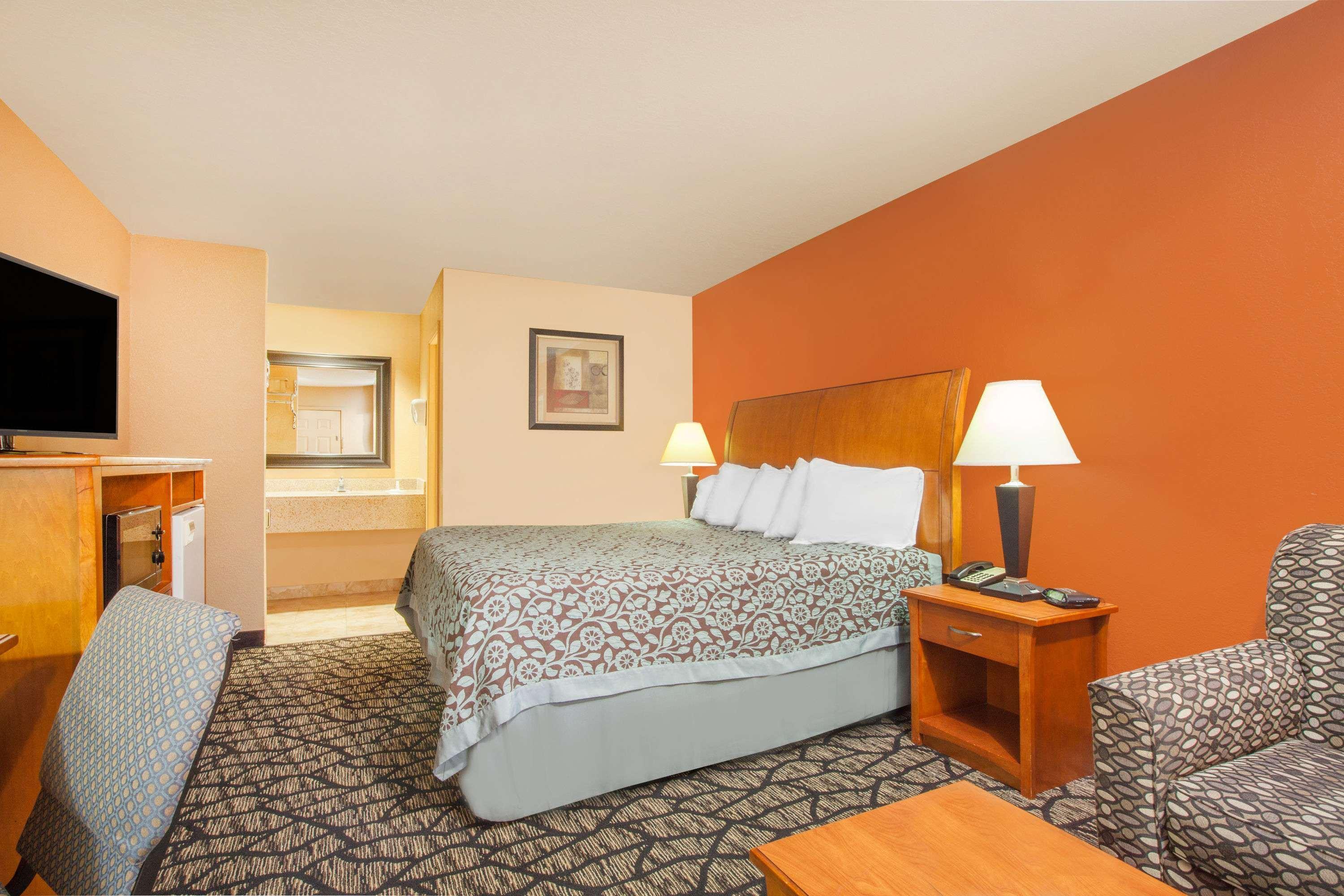 Days Inn By Wyndham Centerville מראה חיצוני תמונה
